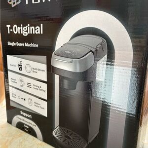 Single serve coffee maker